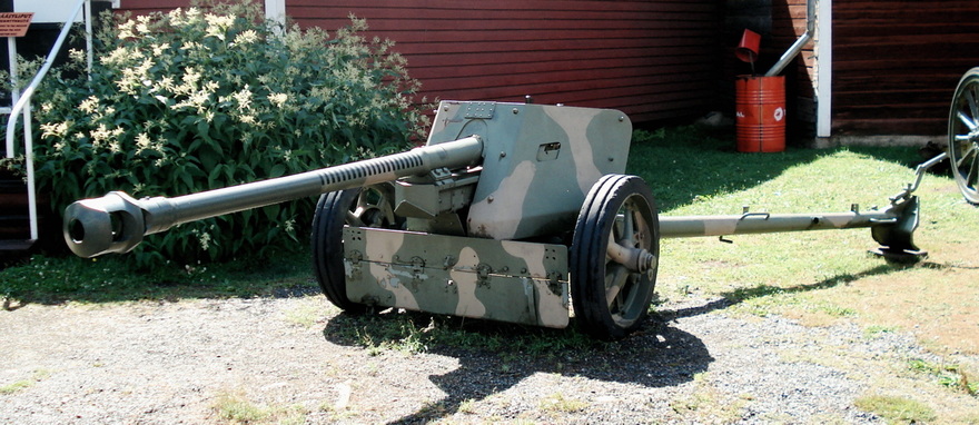 二战德军的“破甲利刃”——Pak 40反坦克炮(图1)